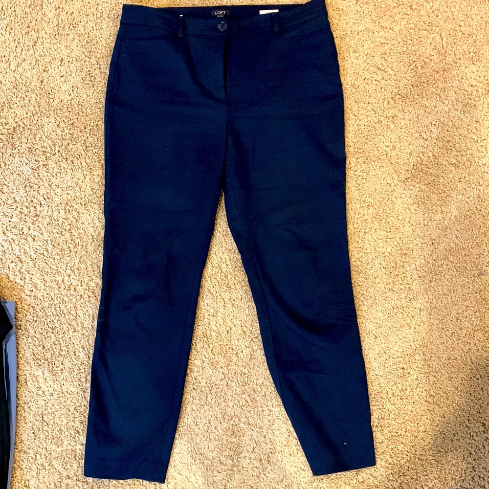Loft the skinny Sutton slacks navy